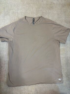 Vuori Short Sleeve Pocket Tee - Taupe